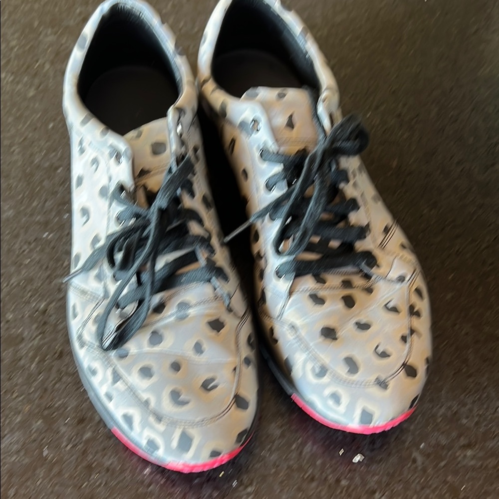 Gucci Leopard Print Athletic Shoes in Gray, Black & Pink